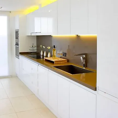 Bettina Villa Son Bou